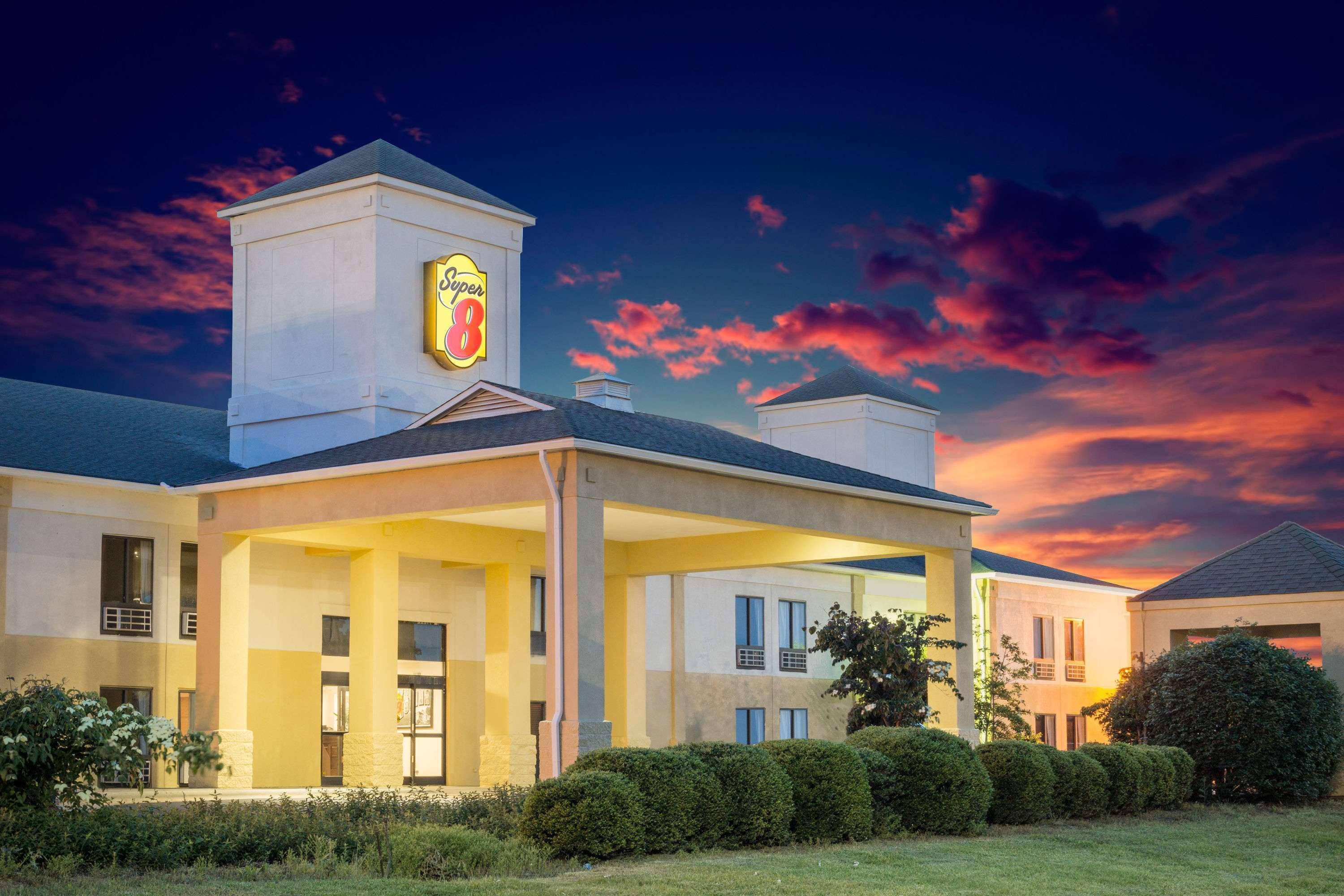 Super 8 By Wyndham Clemmons - Bermuda Run - Winston-Salem I-40 Motel Eksteriør billede